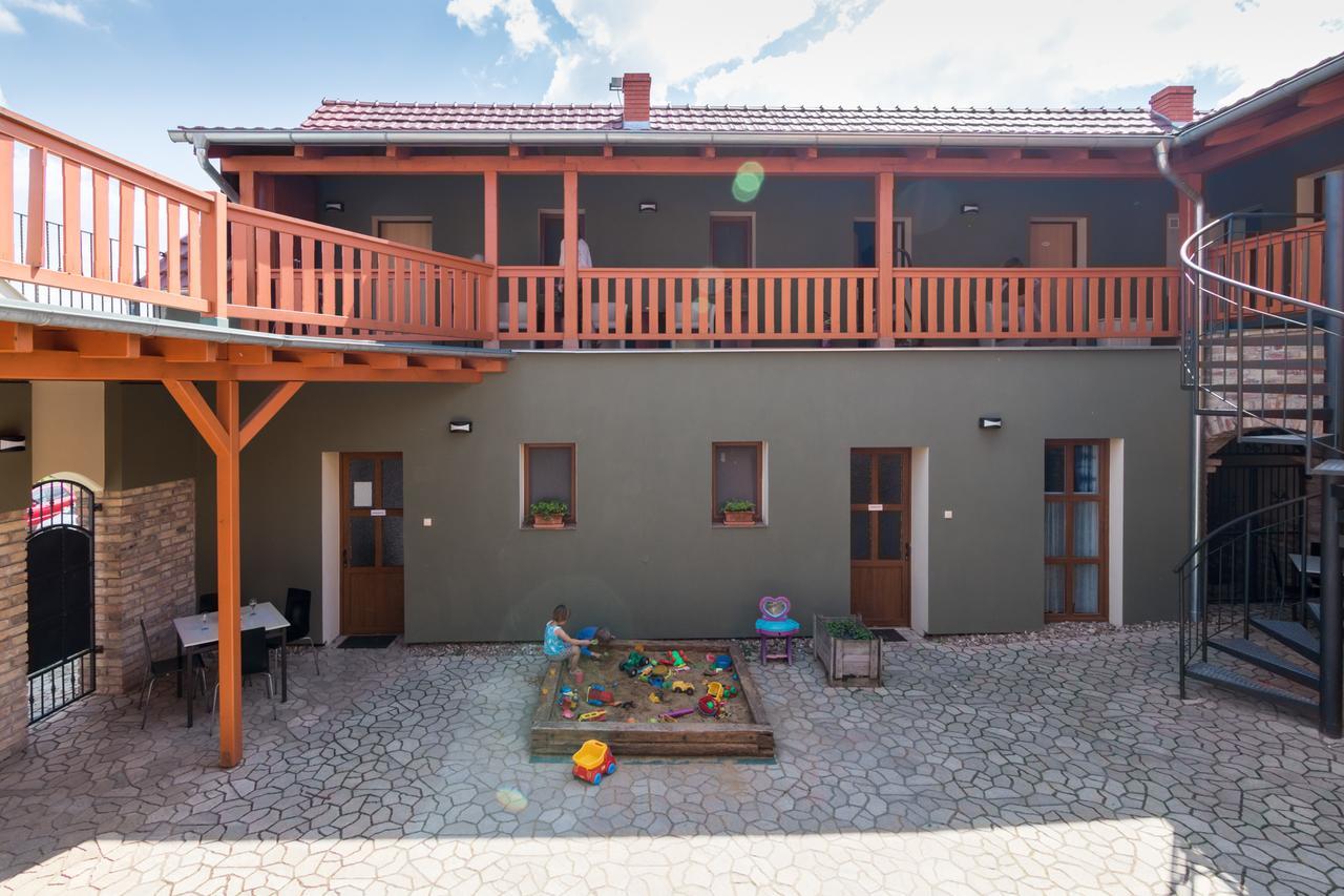 Apartmany Fojtova Studna 세들레츠 외부 사진
